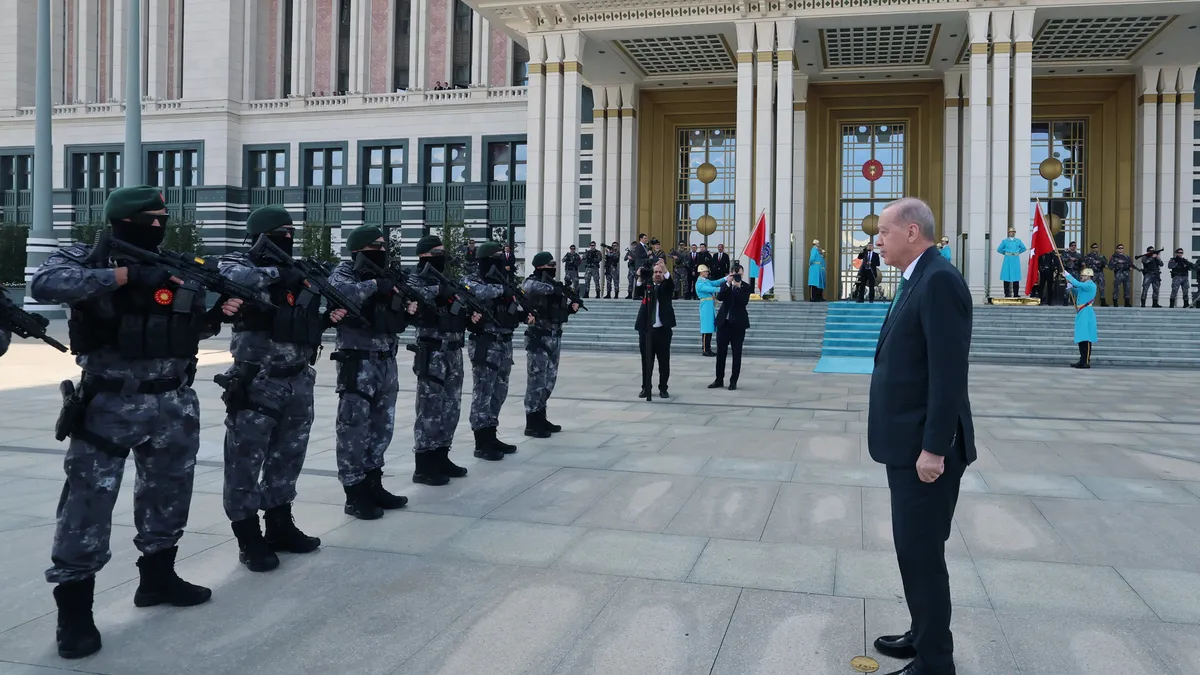 Türk Polis Teşkilatı 181 yaşında! Başkan Erdoğan'a anlamlı karşılama