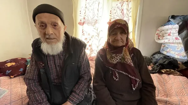 1678281437055.jpg Yaşlı çift depremzedeler için 'kefen parası'nı bağışladı: Vatandaşlar için, hükümet için yardımda bulundum - 1