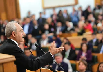 CHP'de vekillere yasak üstüne yasak