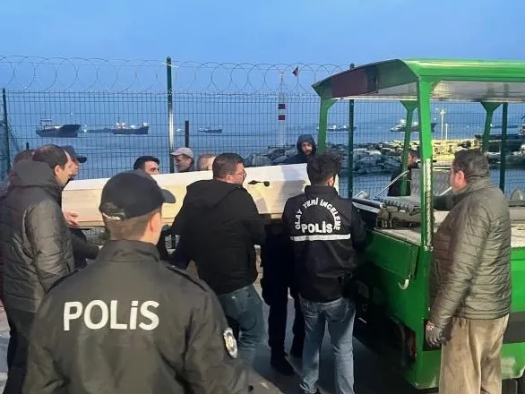 gunlerdir-araniyordu-cansiz-bedeni-kartalda-kayaliklarda-bulundu-1673541467457.jpg Günlerdir aranıyordu: Cansız bedeni Kartal'da kayalıklarda bulundu - 3