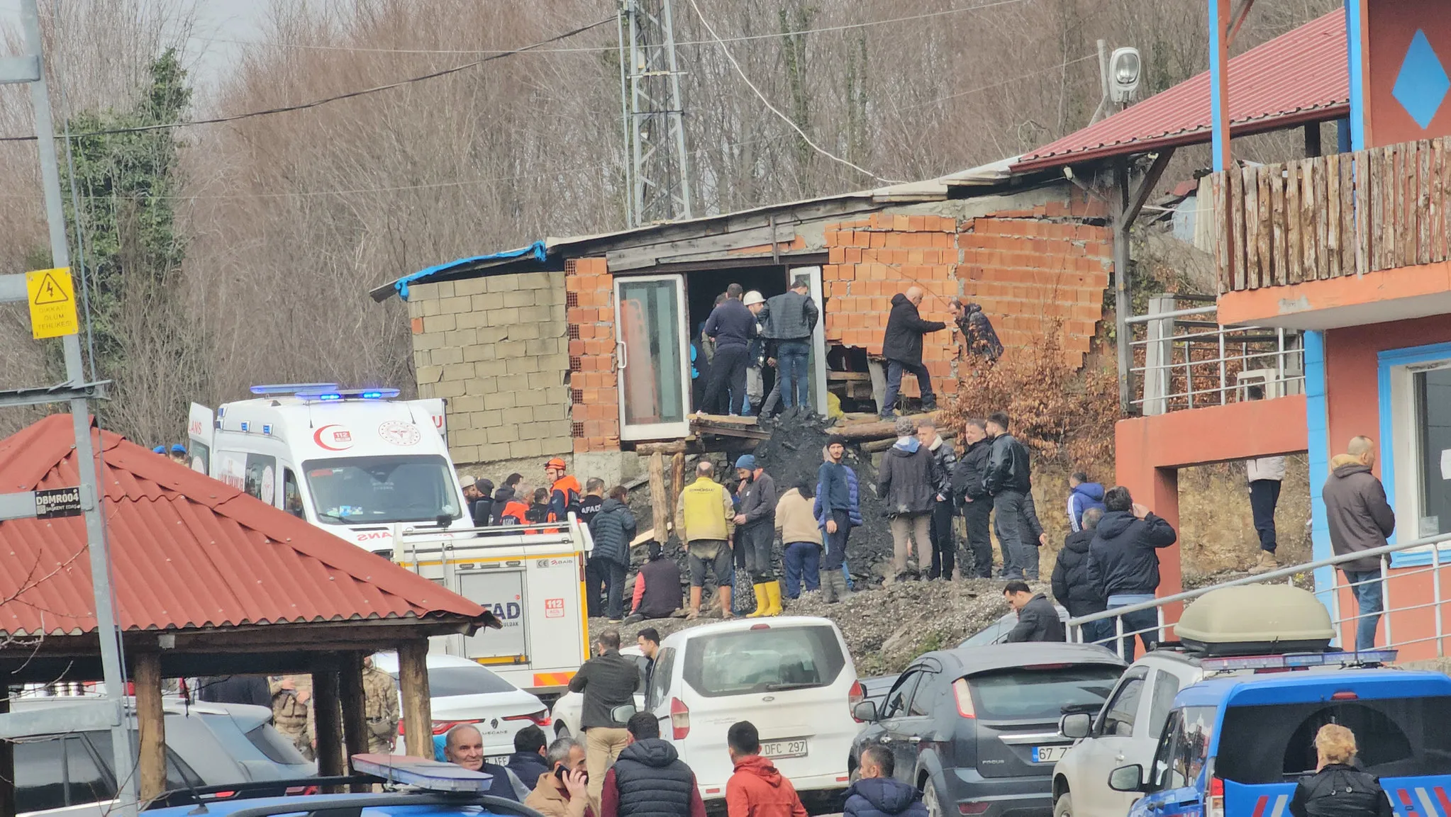Zonguldak'ta maden ocağında göçük! 2 işçi aranıyor | Faciada son durum ne? Vali Hacıbektaşoğlu A Haber'de
