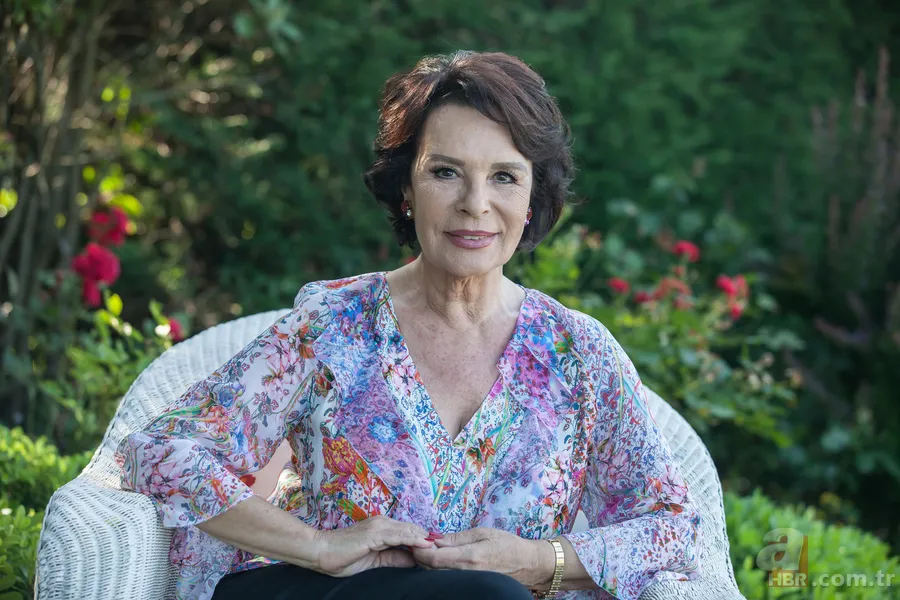 Hülya Koçyiğit: Ameliyat fobim var oradan sağ çıkamam diye korktum 15