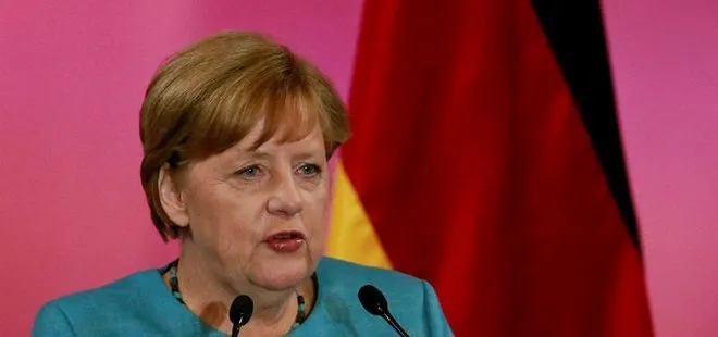 Katar krizinde Merkel’den Türkiye ve İran çağrısı