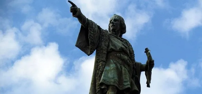 ABD’nin Kristof Kolomb’un iki heykeli kaldırıldı