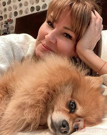 Pınar Altuğ da artık o kervanda! Lüks otomobili rengiyle tüm dikkatleri üzerine çekerken fiyatı da merak konusu oldu! İşte fiyatı… 5