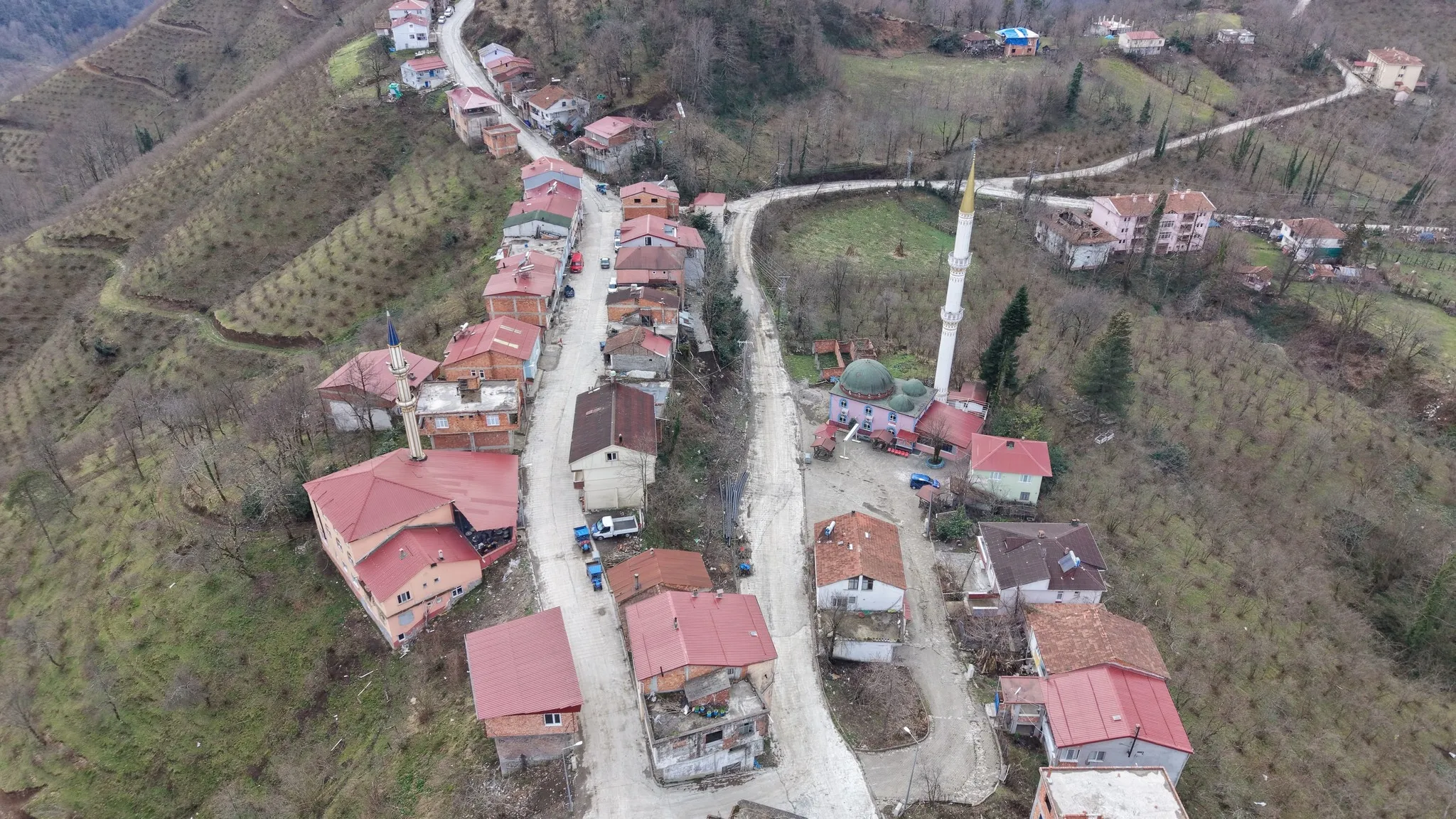 Fıkra gibi gerçek: 1 adım atınca hem il hem de iftar saati değişiyor
