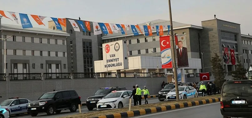 Son dakika: Başkan Erdoğan, Van Emniyet Müdürlüğünü ziyaret etti