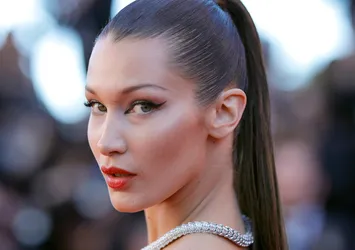 Bella Hadid Batılı ülkeleri topa tuttu! Müslümanlara yapılan çifte standarda isyan etti