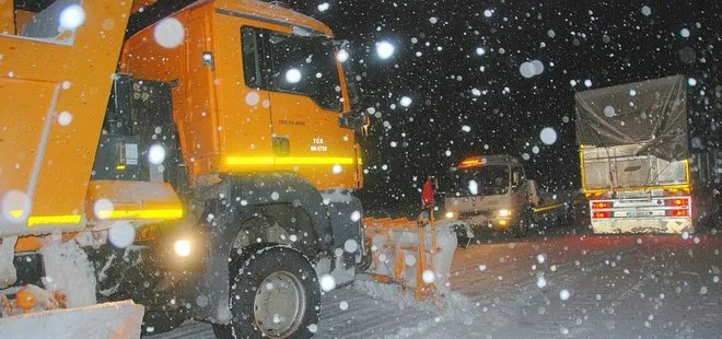 Antalya-Konya kara yolunda kar yağışı!