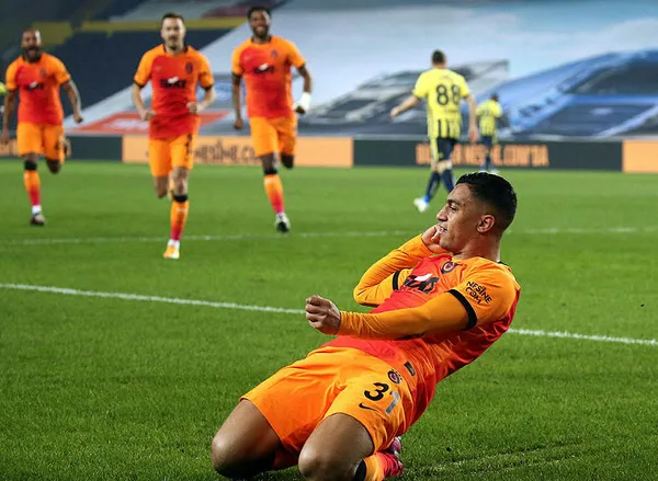 Fenerbahçe derbide Galatasaray’ı devirdi! MAÇ SONUCU: FENERBAHÇE 2-0 GALATASARAY