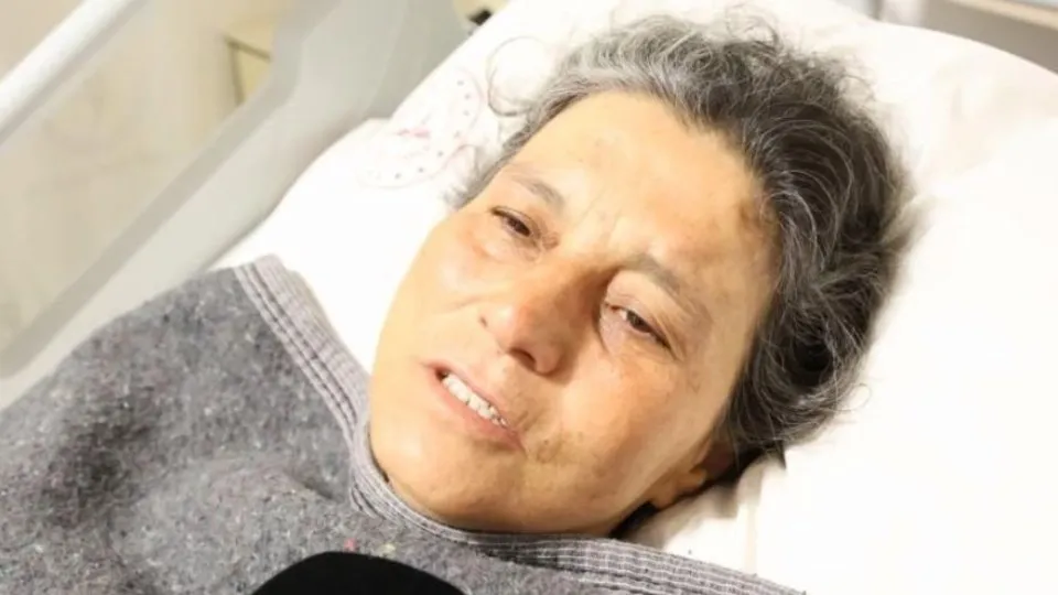 Annesi vurulan abisi bıçaklanan kadının feryadı