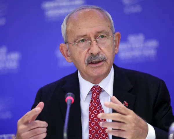 CHP Lideri Kemal Kılıçdaroğlu koltuk derdine düştü! İşte adaylığı sonrası yol haritası | 2 formül bulundu - 3