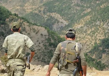 Hakkari'de çatışma: 3 şehit