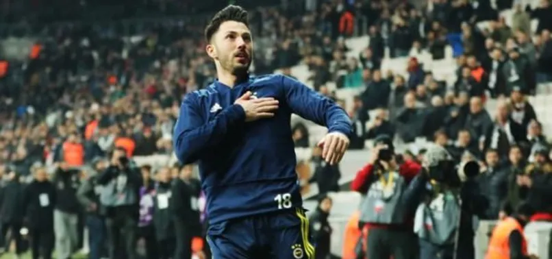 Tolgay Arslan'a 'dürüm'lü protesto!