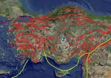 Düzce depremi sonrası gözler İstanbul'a çevrildi! Uzman isimden İstanbul depremi için flaş uyarı: Dünden daha yakın
