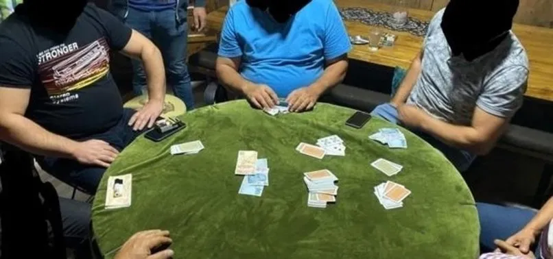 Rize'de kumarhaneye çevrilen ev İYİ Parti İl Başkan Yardımcısı Yıldız'ın çıktı! Jandarma suçüstü yakaladı