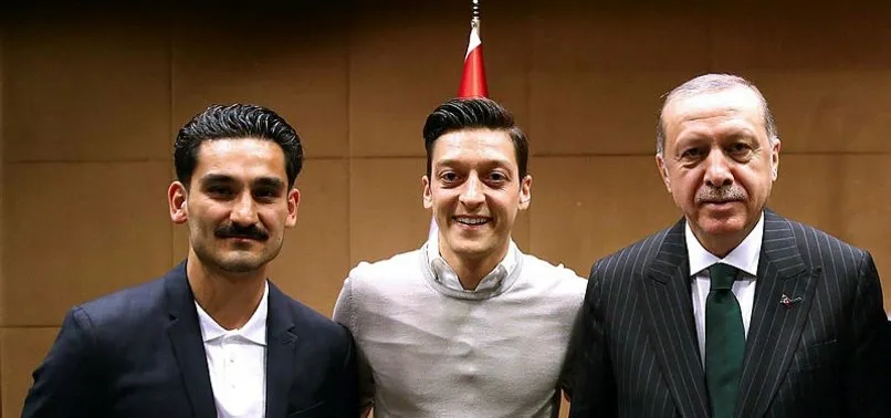 Mesut Özil: Ne olursa olsun yine de o fotoğrafı çektirirdim