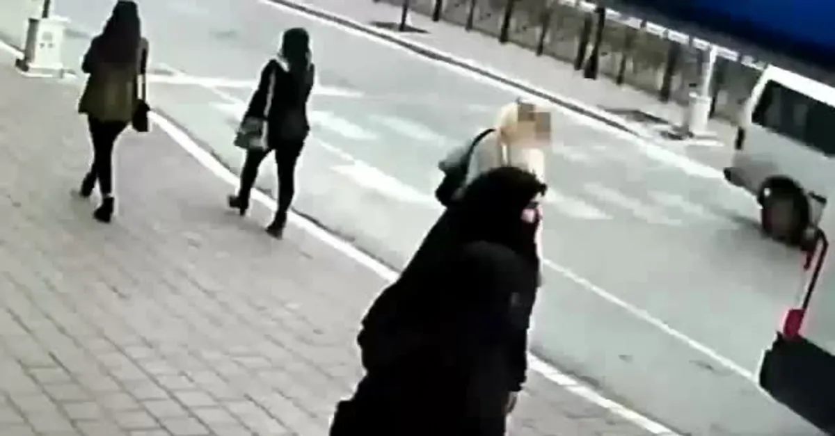 Adana Seyhan'da tesettürlü kadınlara alçak saldırı
