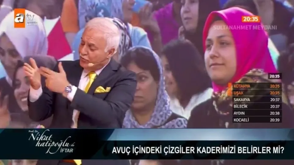 avuc icindeki cizgiler kaderimizi belirler mi nihat hatipoglu yanitladi