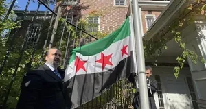 Suriye bayrağı Washington’da dalgalandı!