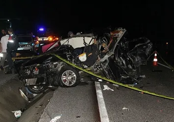 Kastamonu'da otomobil ile otobüs çarpıştı! Ölü ve yaralılar var