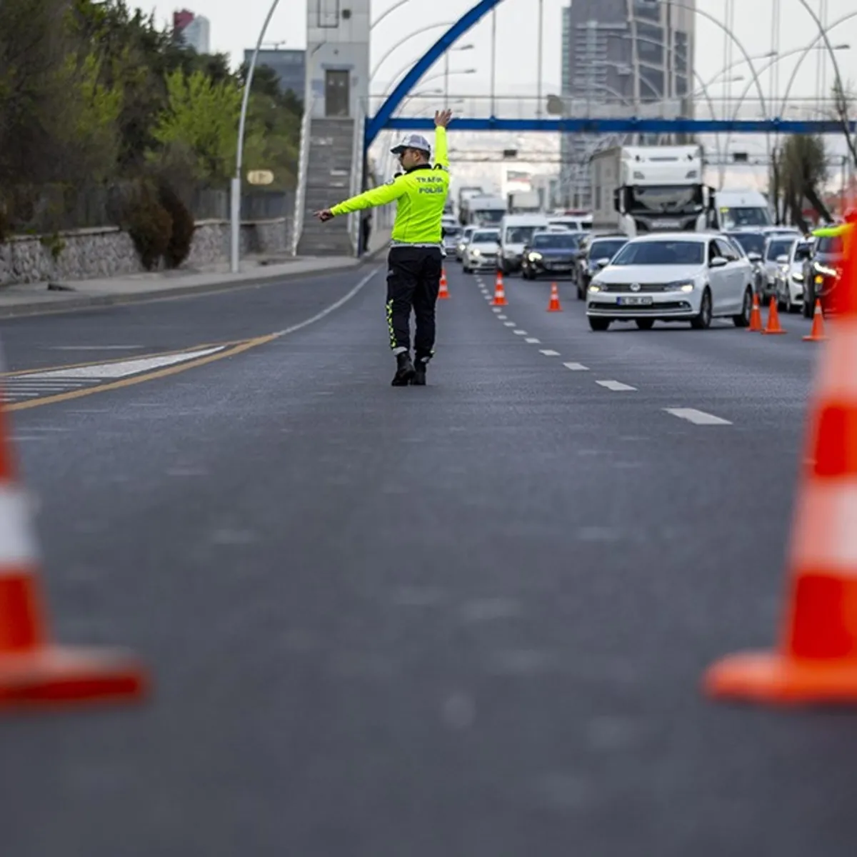 İstanbullular dikkat! 8 Mart'ta bazı yollar trafiğe kapatılacak