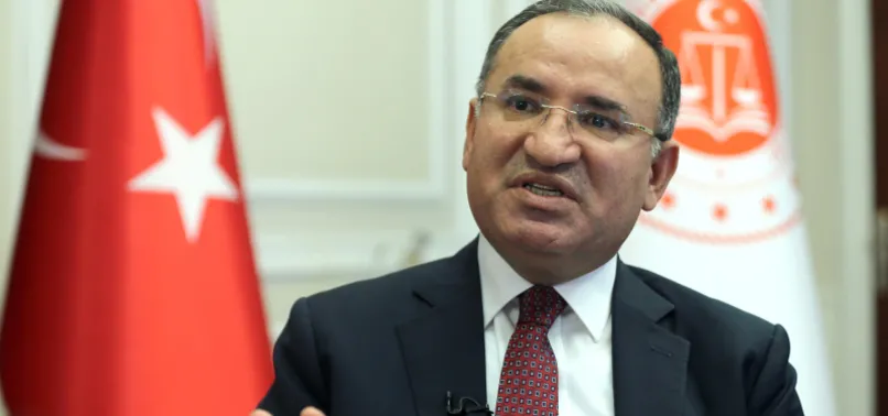 Bakan Bozdağ A Haber'de yanıtladı! Beyoğlu'ndaki patlamada detaylar netleşti: Kadın zanlı 45 dakika bankta bekledi