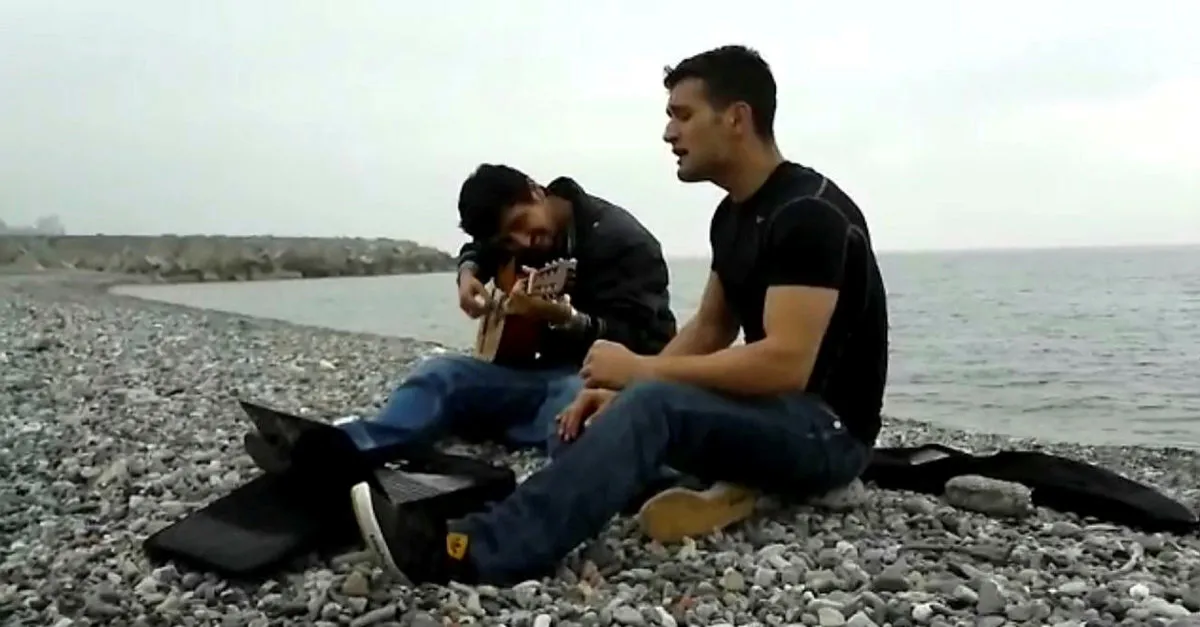 Diyarbakır'da şehit olan Atakan Arslan'ın şarkı söylediği görüntüler hüzne boğdu | Video