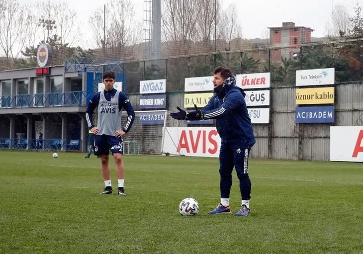 İspanyol medyasından flaş iddia! Fenerbahçe'ye kötü haber! Yeni sezonda koltuk onun olacak