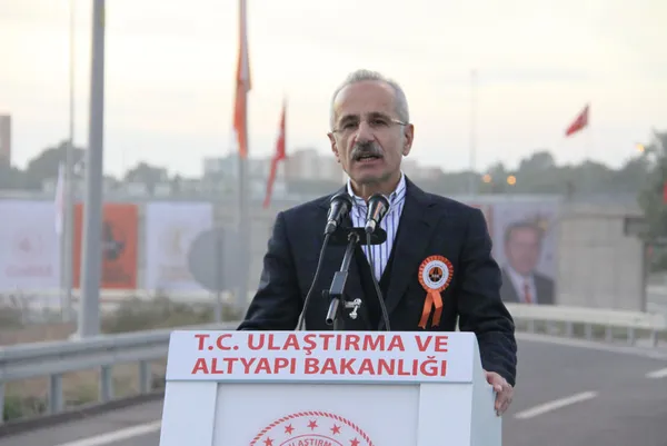 Eser siyasetinin yeni durağı İskenderun! 20 dakikalık yol 2 dakikaya düştü - 3