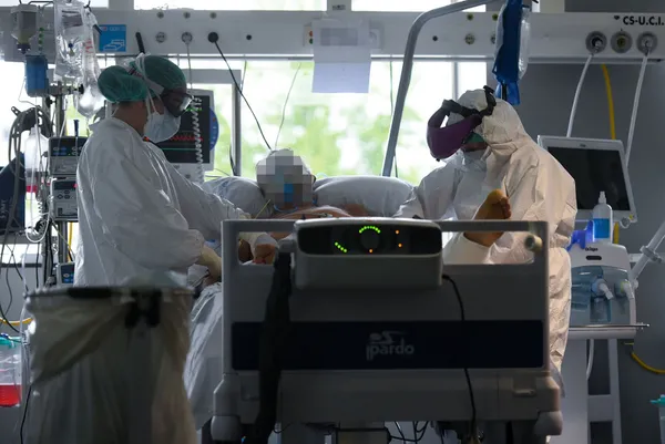 Koronavirüste korkutan araştırma! Her üç kişiden birinde görülüyor