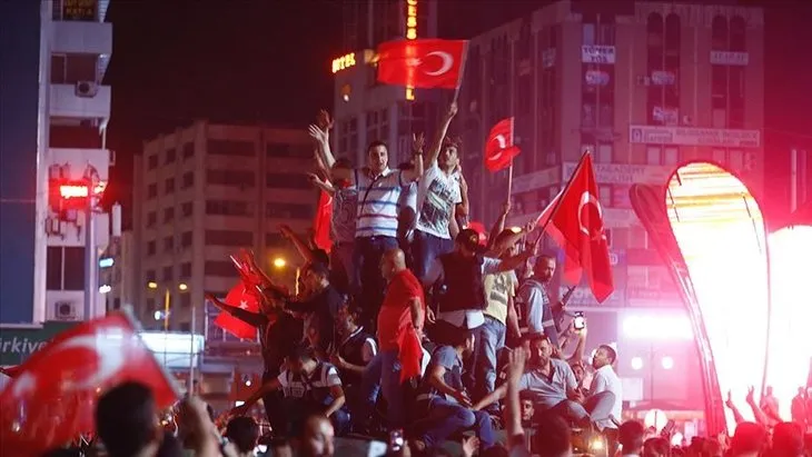 Milli iradenin zaferi: 15 Temmuz! En uzun ve karanlık gecede neler yaşandı? İşte dakika dakika yaşananlar...