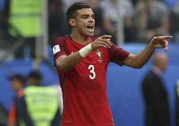 Pepe imzaya kaldı!