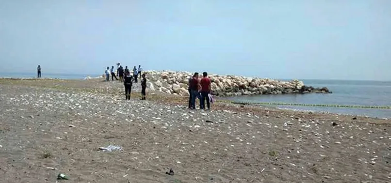 Mersin'de denize giren 2 arkadaş boğuldu