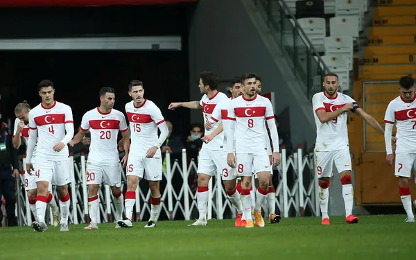 Rusya maçı öncesi Millilerimizin Kovid-19 test sonuçları belli oldu - 3
