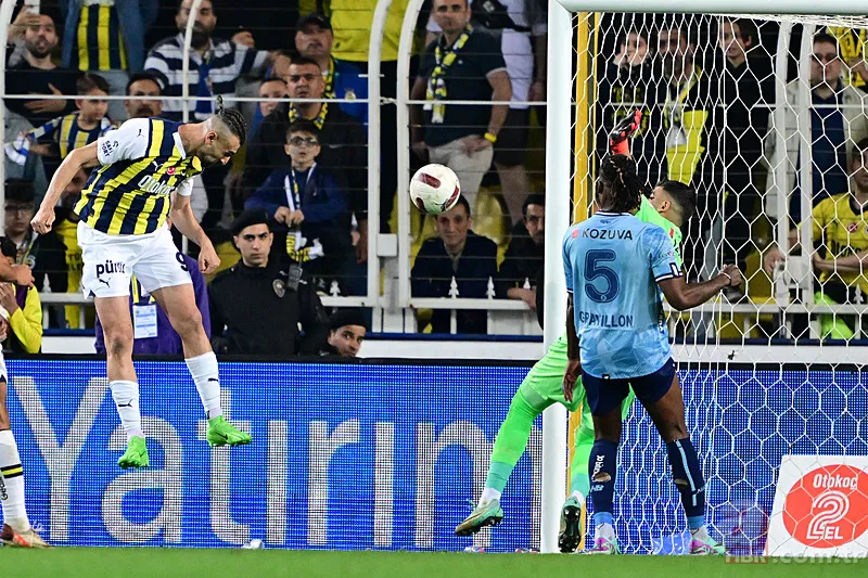 Fenerbahçe-Adana Demirspor maçı sonrası hakem Arda Kardeşler'e şok eleştiri: Penaltı... 4