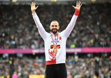 Ramil Guliyev'den bir büyük başarı daha!