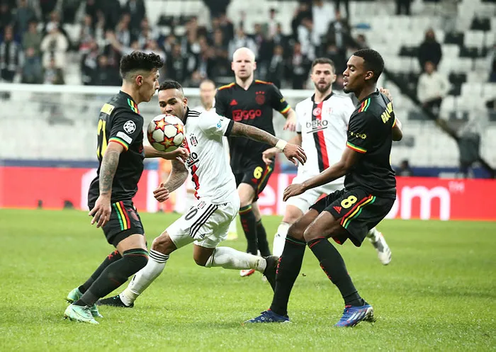 Ajax maçı sonrası Sergen Yalçın'dan açıklama: Bu kadar kötüsünü beklemiyorduk - 1