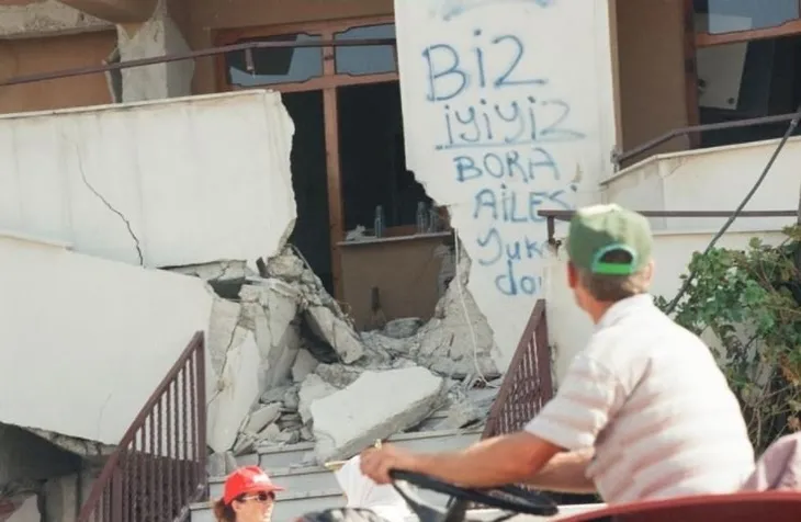 17 Ağustos Marmara Depremi'nin 22. yılı! Acı dolu kareler