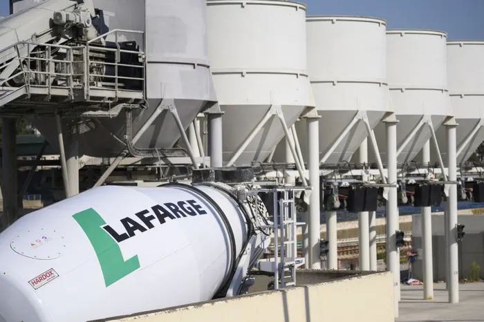 Lafarge skandalı Batı'nın terörle mücadelede ikiyüzlülüğünü ortaya çıkardı - 4
