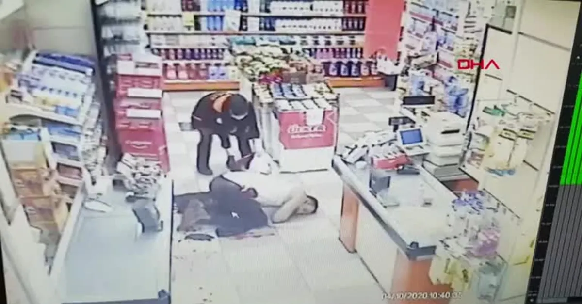 İstanbul'da dehşet! Evinde yakaladığı adamı bıçakladı |Video