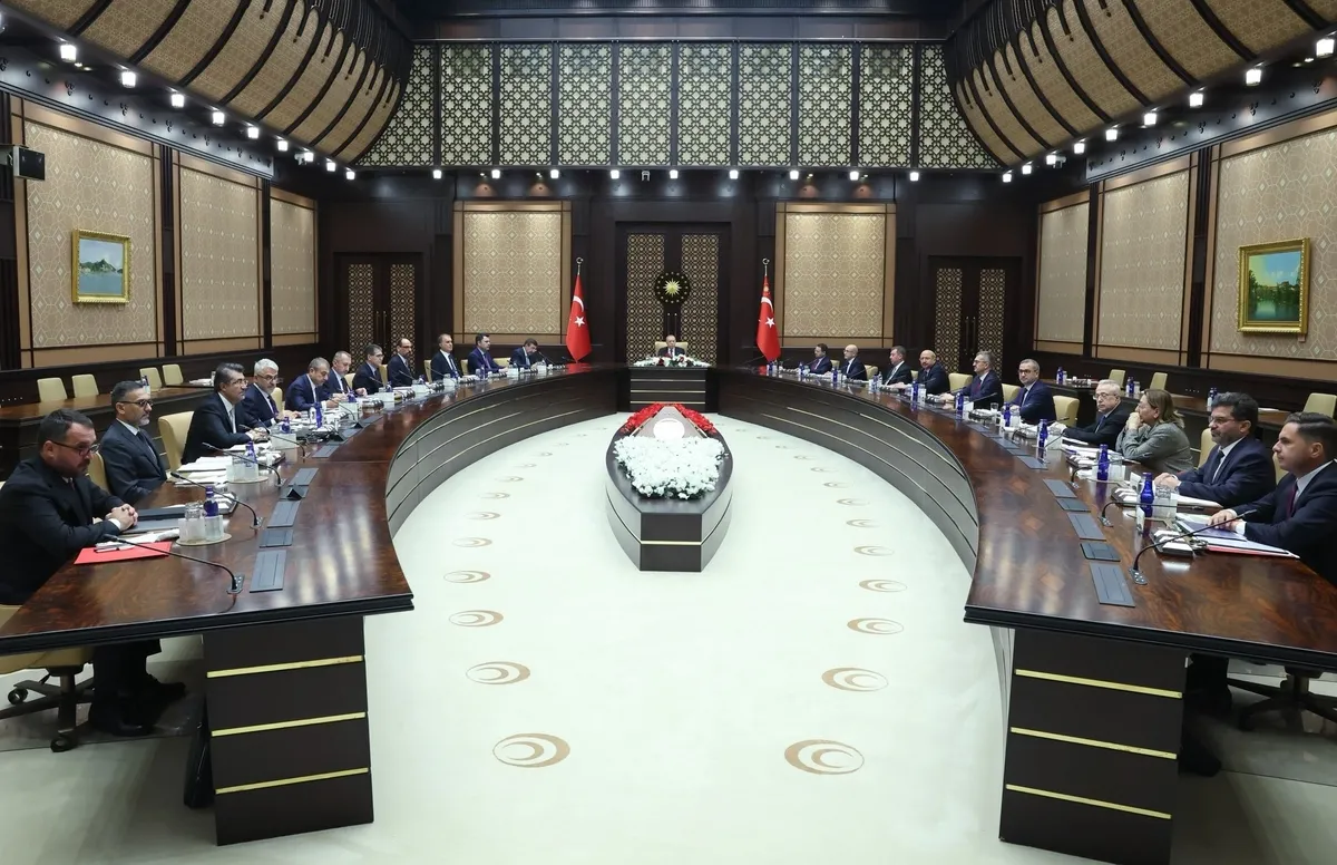 1790707729645.jpeg Burhanettin Duran'dan fon soruşturmasına ilişkin net mesaj: "Sorumlular hesap verecek" - 1