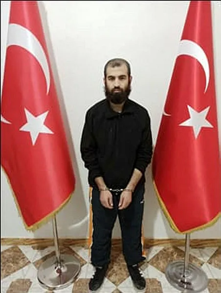 mitten-suriyede-basarili-operasyon-deasin-eski-sozde-turkiye-valisi-sahap-varis-ve-3-terorist-yakalandi-1683742278548.jpg MİT'ten Suriye'de başarılı operasyon! DEAŞ’ın eski sözde Türkiye valisi Şahap Variş ve 3 terörist yakalandı - 2