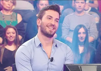 O yarışmacı terk edildi!
