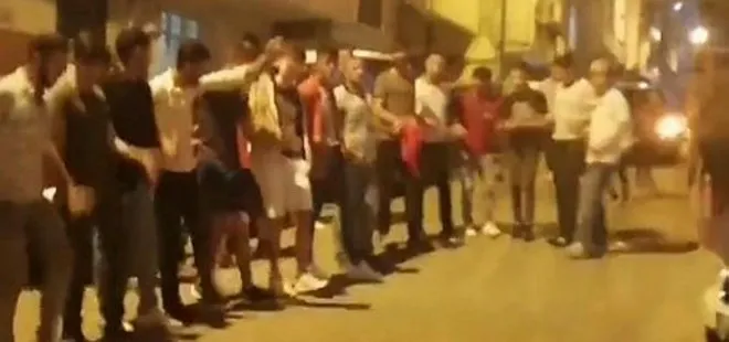 İçişleri Bakanlığının uyarılarına rağmen "asker uğurlama" yapıp halay çektiler