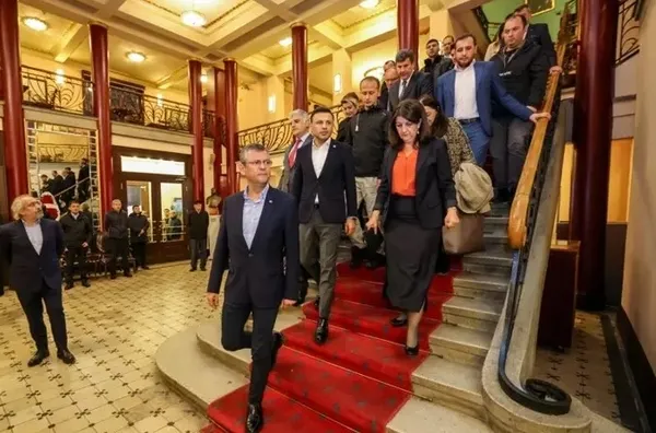 Sabah Gazetesi Yazarı Mahmut Övür: İYİ Parti bir kez daha HEDEP’le ittifakta buluşursa partinin kapısına kilit vurur