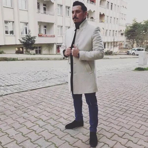 sevgilisinin-baskasiyla-nisanlandigini-duyunca-gozu-dondu-erkek-arkadasini-sokak-ortasinda-oldurdu-1682929938881.jpg Sevgilisinin başkasıyla nişanlandığını duyunca gözü döndü! Erkek arkadaşını sokak ortasında öldürdü - 2