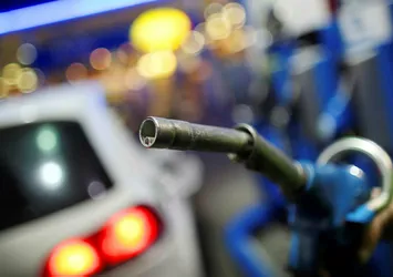 Benzin, motorin ve gazyağına zam yapıldı