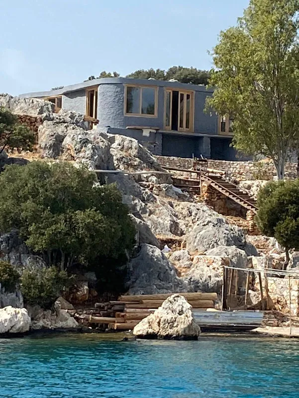 Antalya'daki tepki çeken kaçak villa için karar çıktı: 30 gün içinde yıkılacak - 3