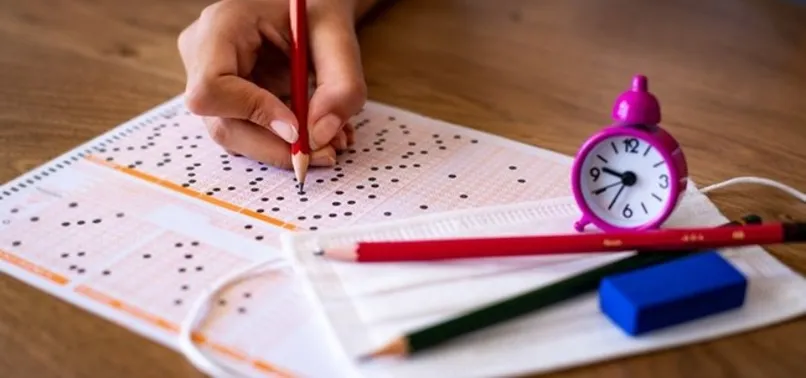 Dokuz Eylül Üniversitesi 2-4 yıllık bölümler başarı sıralaması ve kontenjanları... Dokuz Eylül Üniversitesi taban puanları 2023!